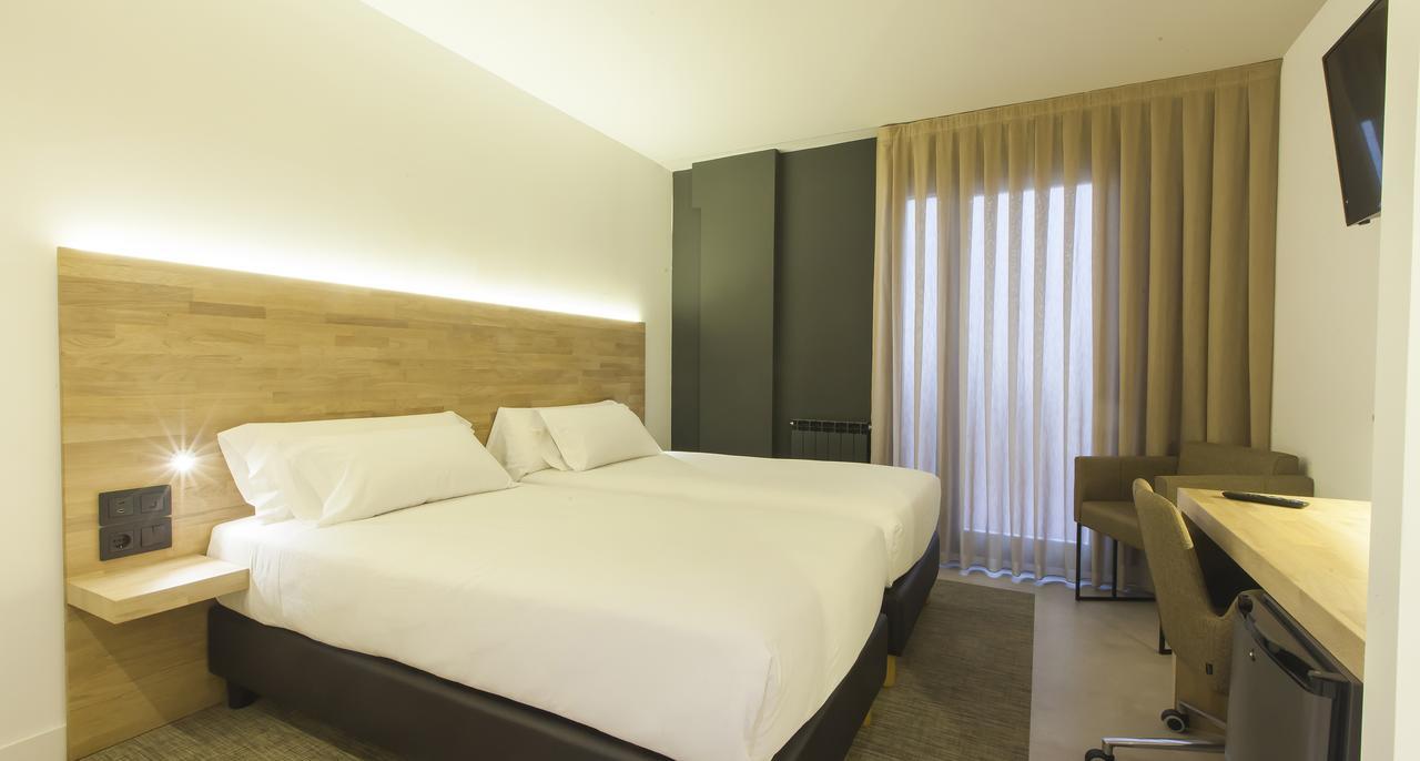 Hotel A Pamplona Exterior photo