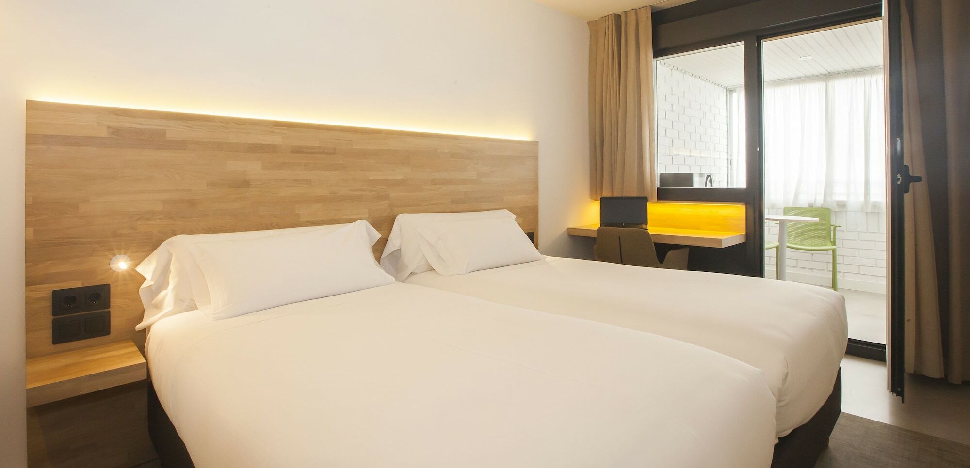 Hotel A Pamplona Exterior photo